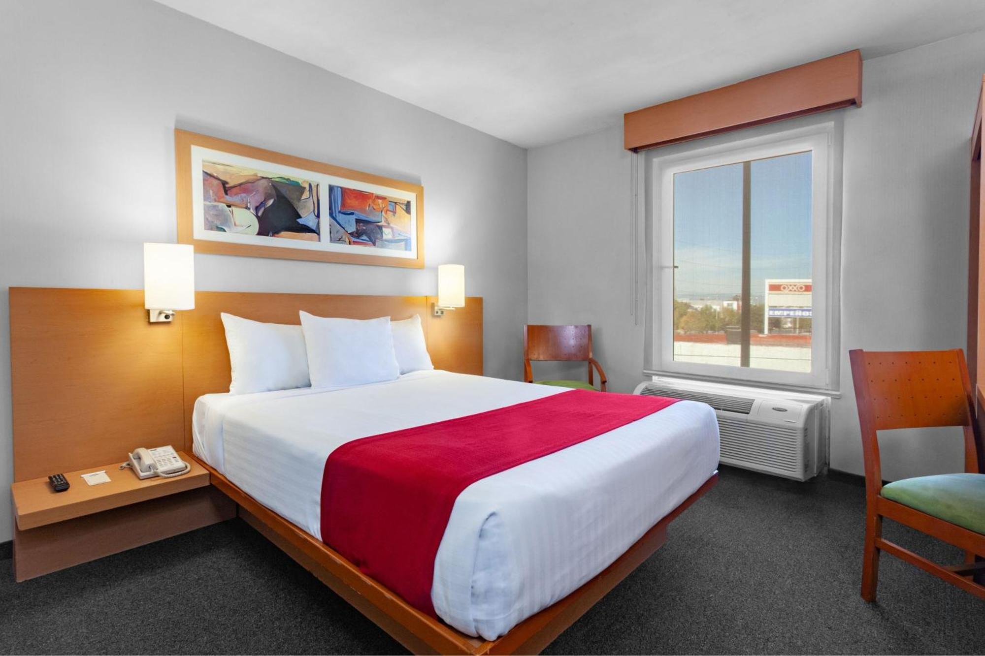 City Express By Marriott Celaya Parque Exteriör bild